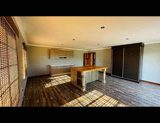 4 BEDROOM HOUSE FOR SALE IN GROOTFONTEIN